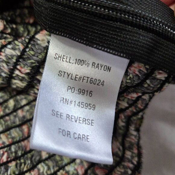 NEVER WORN DRESS FORUM RUCHED SMOCKED DITSY FLORAL BOHO TOP SIZE M - Picture 11 of 13